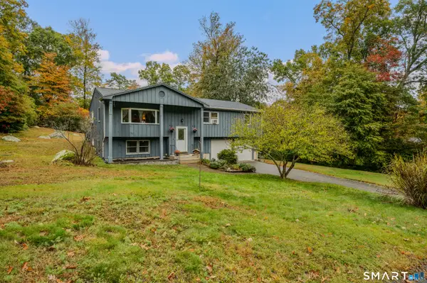 17 Louise Drive, East Lyme, CT 06357