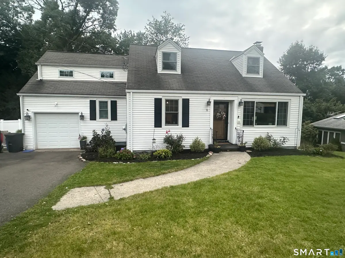 32 Hilltop Terrace, North Haven, CT 06473 - #1