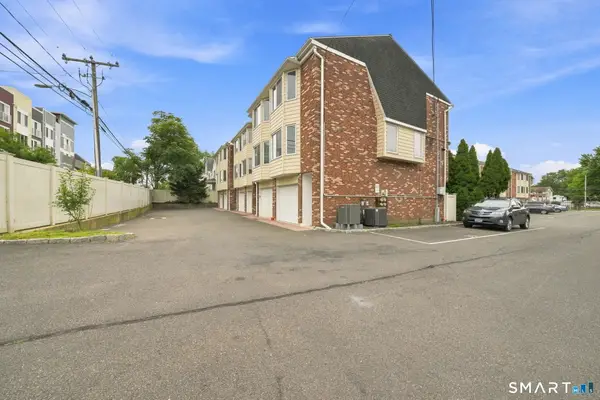 1611 Washington Boulevard #35, Stamford, CT 06902
