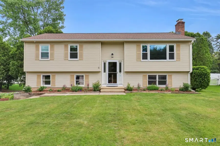 17 Eileen Lane, Enfield, CT 06082 - #2