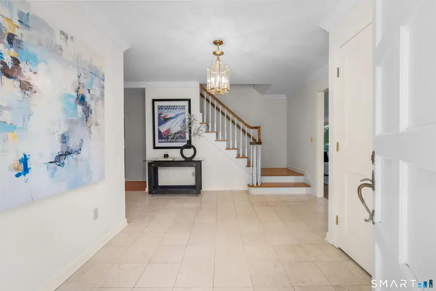 3 Megan Lane, Stamford, CT 06905 - #2