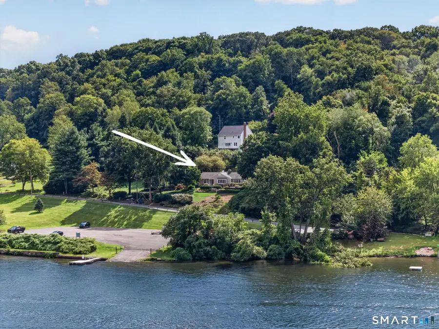 211 Hanover Road, Newtown, CT 06470 - #3
