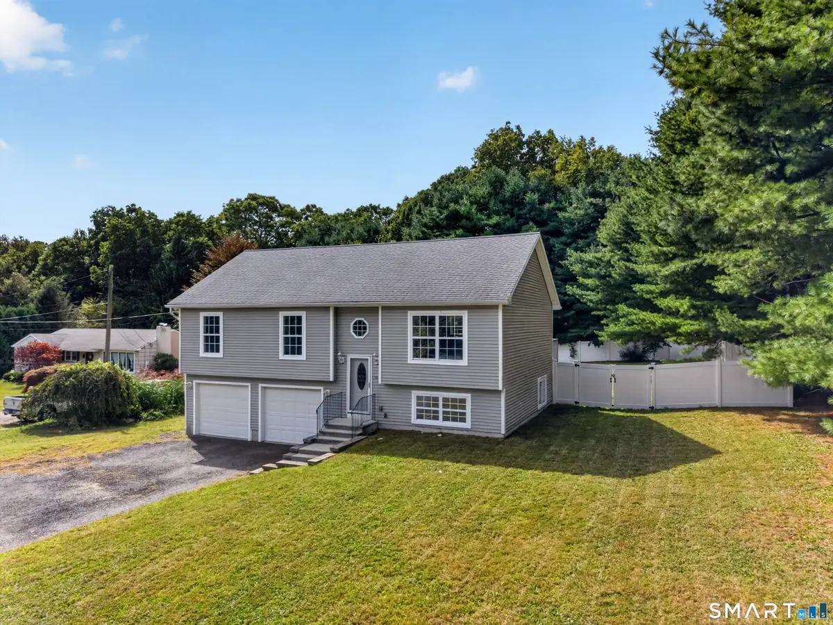 846-A Vauxhall St Extension, Waterford, CT 06385 - #1