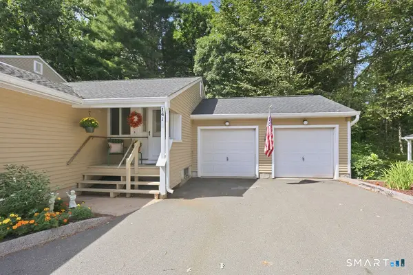 14 Wiggins Farm Drive #J, Simsbury, CT 06070