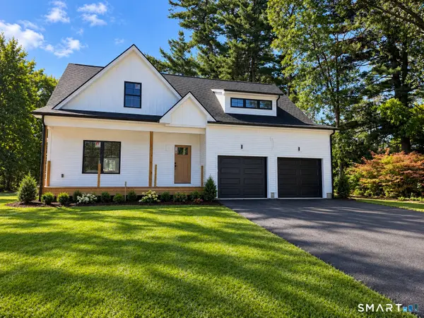 Beleden Gardens Drive, Bristol, CT 06010
