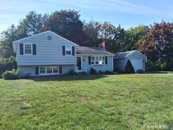 18 Papa Lane, North Haven, CT 06473
