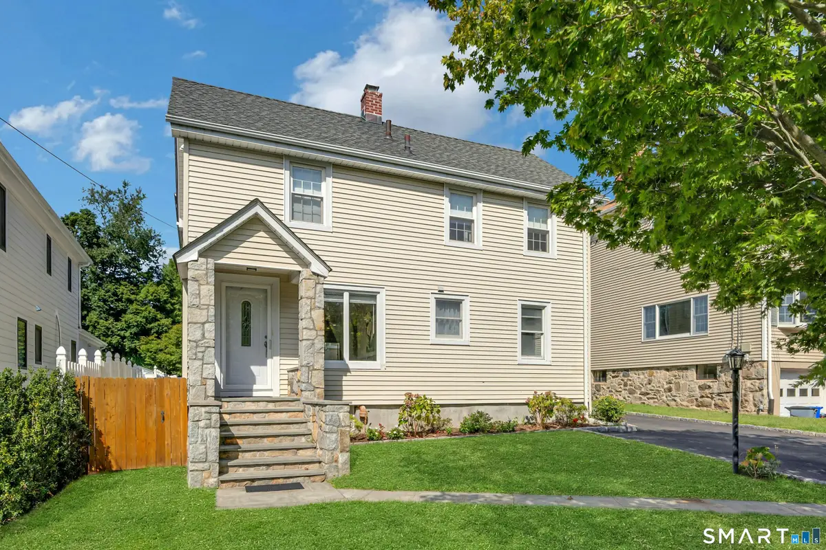 17 Thornhill Road, Riverside, CT 06878 - #1