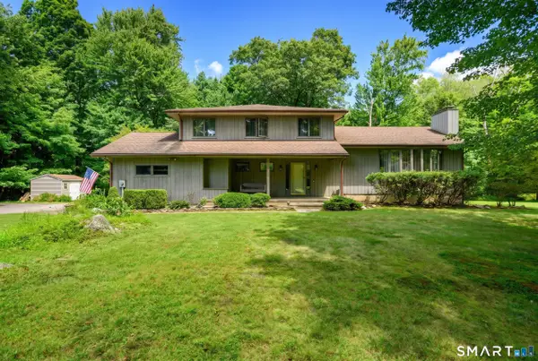 9 Deacon Abbott Lane South, Redding, CT 06896