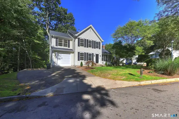 40 Acorn Lane, Milford, CT 06461
