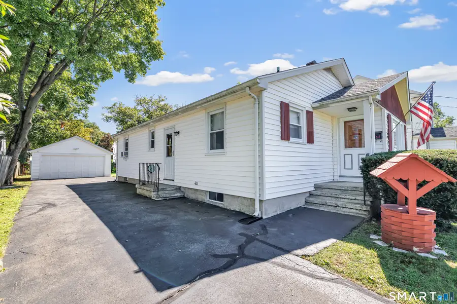 90 Elliott Street, Stratford, CT 06614 - #3