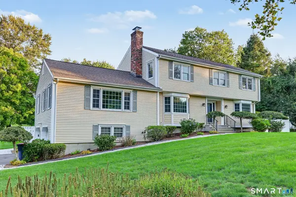 52 Mallett Drive, Trumbull, CT 06611