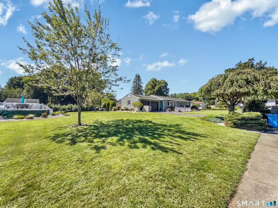 1 Northgate Lane, North Haven, CT 06473 - #3