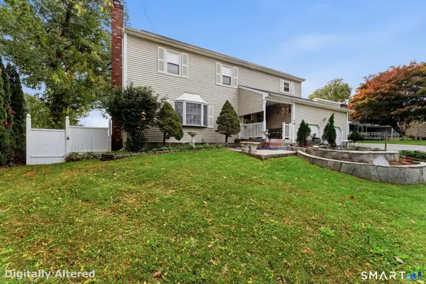 29 Harvest Lane, Milford, CT 06461