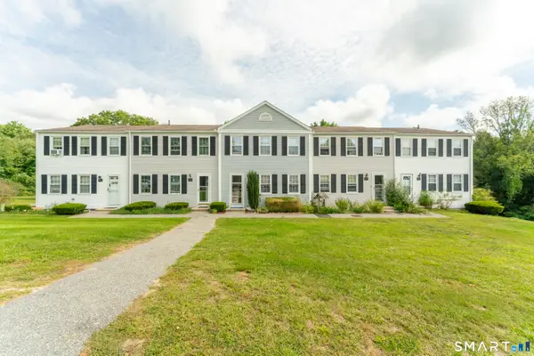8 Lakeside Drive #L, Ledyard, CT 06339
