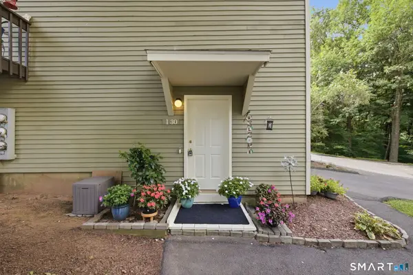 40 Foxon Hill Road #I30, New Haven, CT 06513