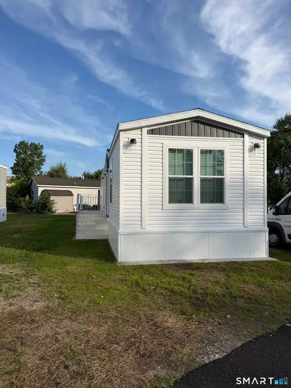 46 Kenosia Avenue #25, Danbury, CT 06810