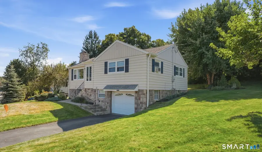 709 Bunker Hill Avenue, Waterbury, CT 06708 - #3
