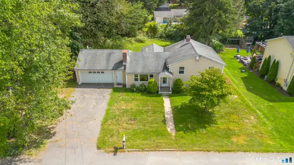 82 Sande Avenue, Waterbury, CT 06710