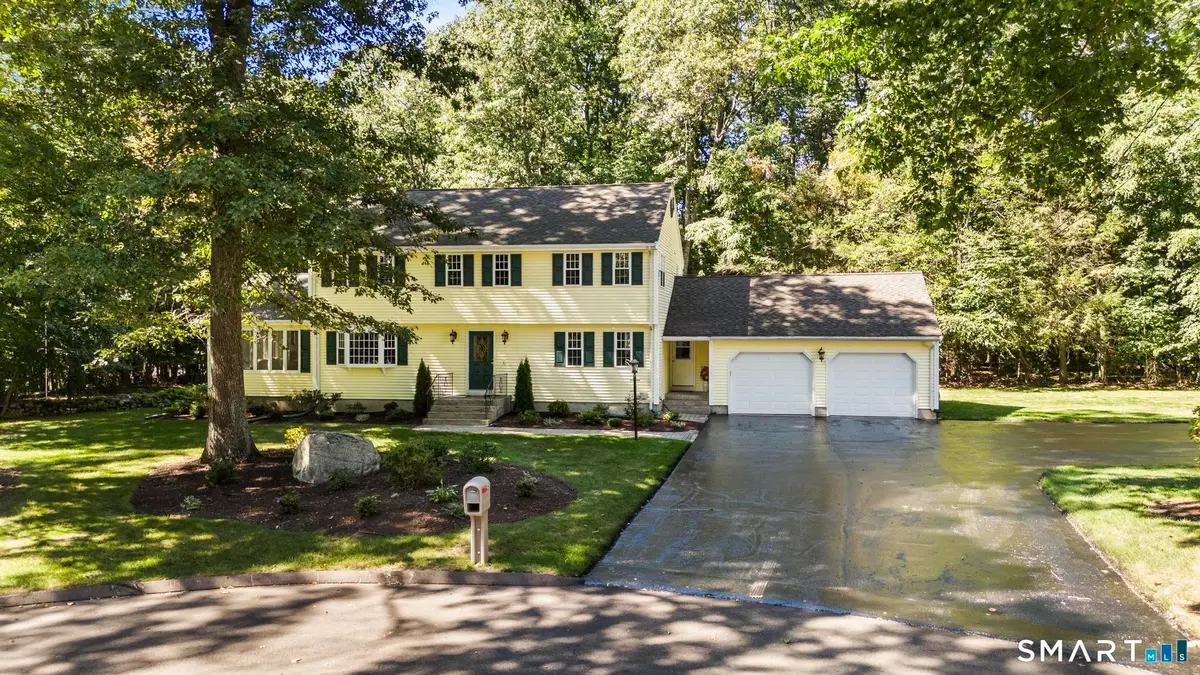 25 Wagon Hill Lane, Avon, CT 06001 - #1