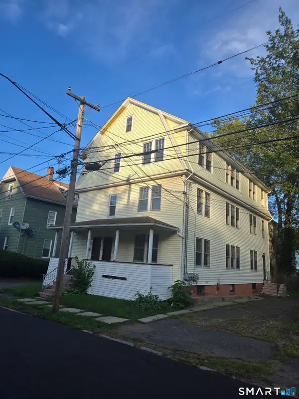 32 Wood Street, Meriden, CT 06451