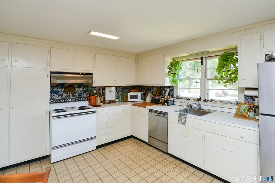 58 Cleveland Street, Plainville, CT 06062 - #3