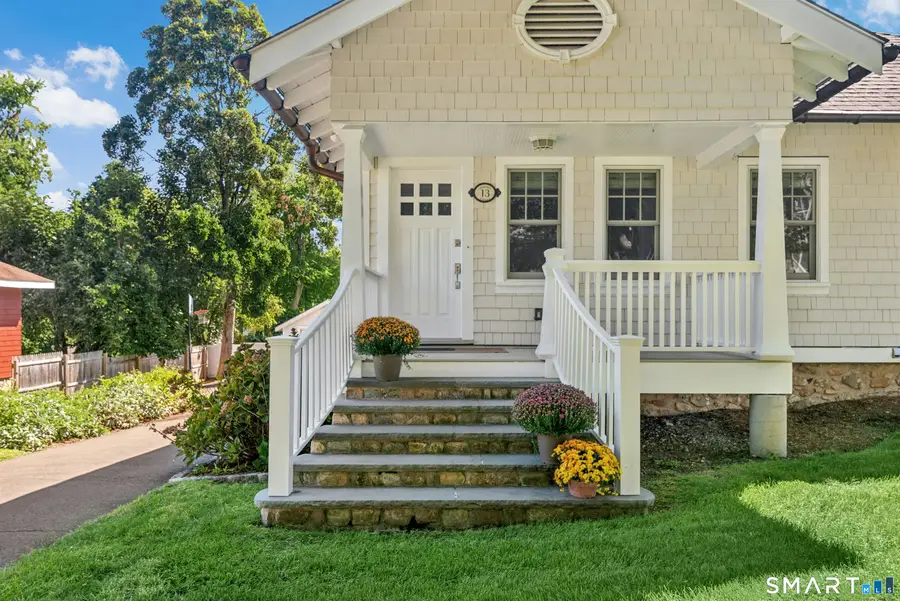 13 Chestnut Street, Darien, CT 06820 - #2