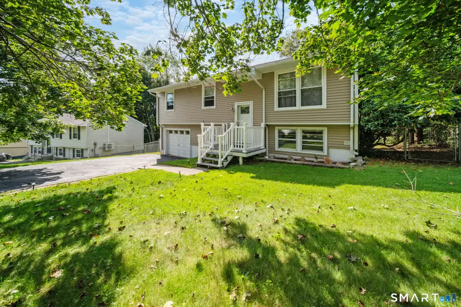 12 Tudor Lane, Naugatuck, CT 06770 - #2