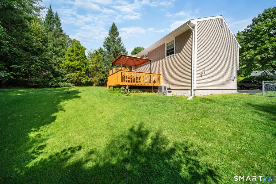 12 Tudor Lane, Naugatuck, CT 06770 - #3
