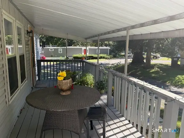 33 Green Acres Park Drive, Westbrook, CT 06498