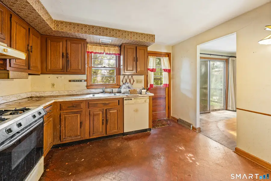 127 Old Field Lane, Milford, CT 06460 - #3