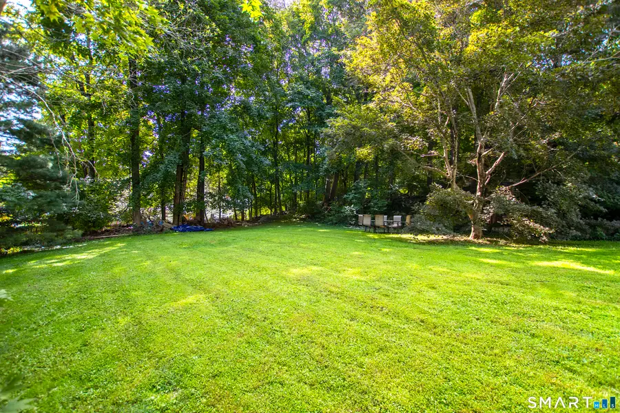 10 Blackberry Lane, Norwalk, CT 06850 - #3