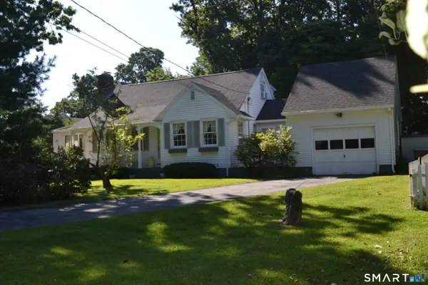 7 Barrett Drive, East Lyme, CT 06357