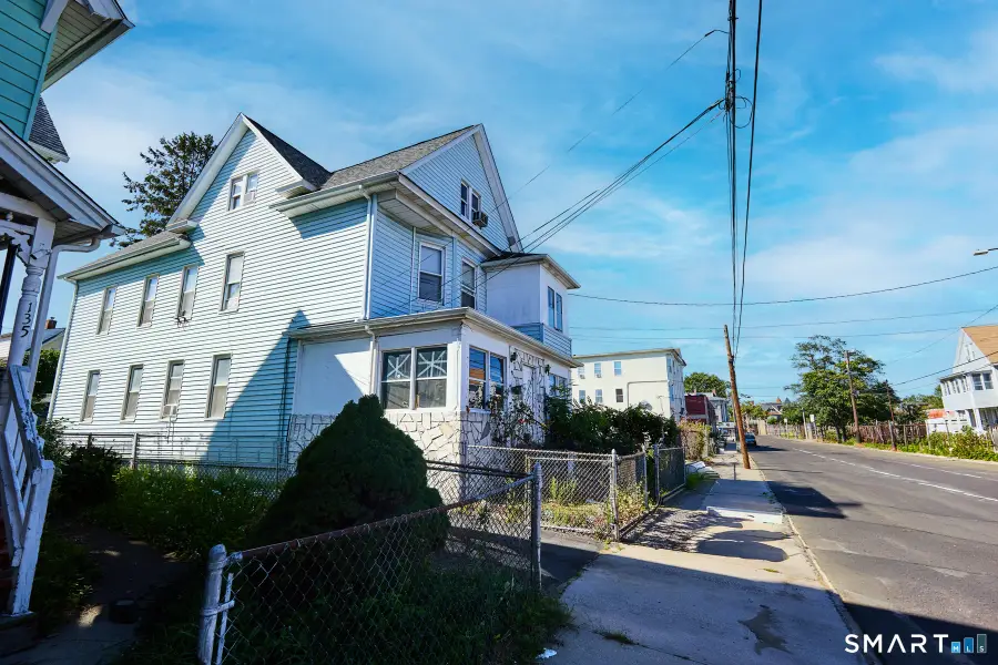 139 Lee Avenue, Bridgeport, CT 06605 - #3