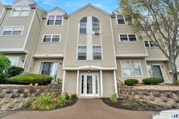 2390 State Street #2i, Hamden, CT 06517