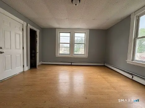 35 Madison Street, Waterbury, CT 06706 - #3