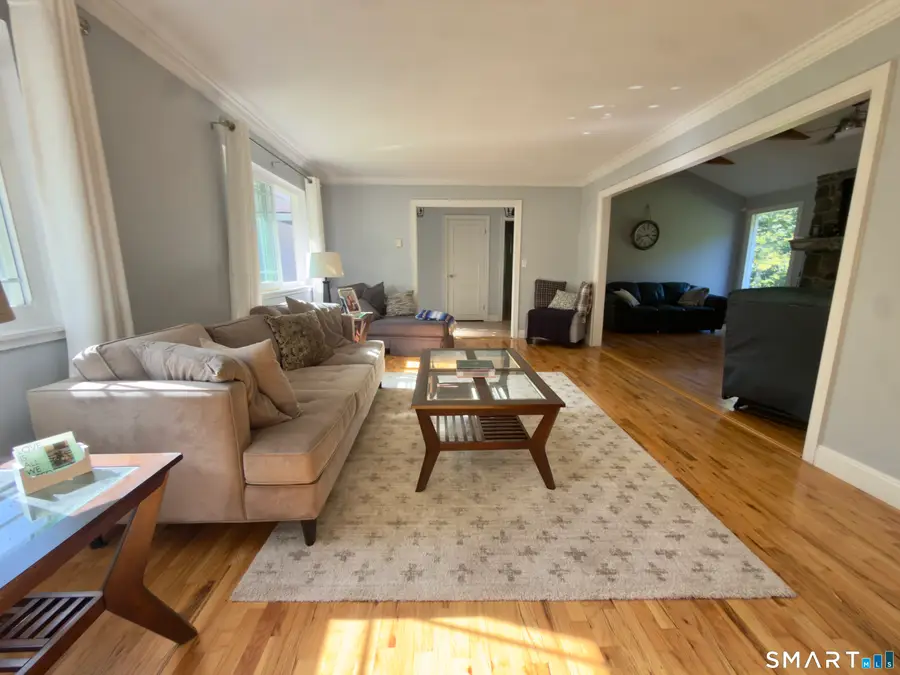 8 Signal Hill Road, Brookfield, CT 06804 - #2