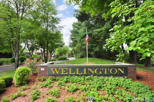 90 Wellington Drive #90, Farmington, CT 06032