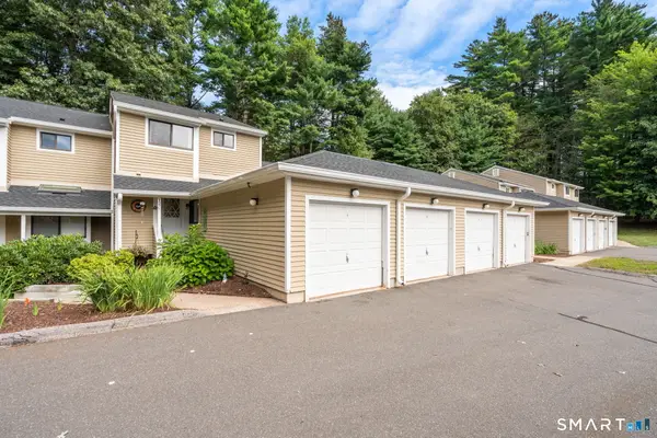 12 Wiggins Farm Drive #C, Simsbury, CT 06070