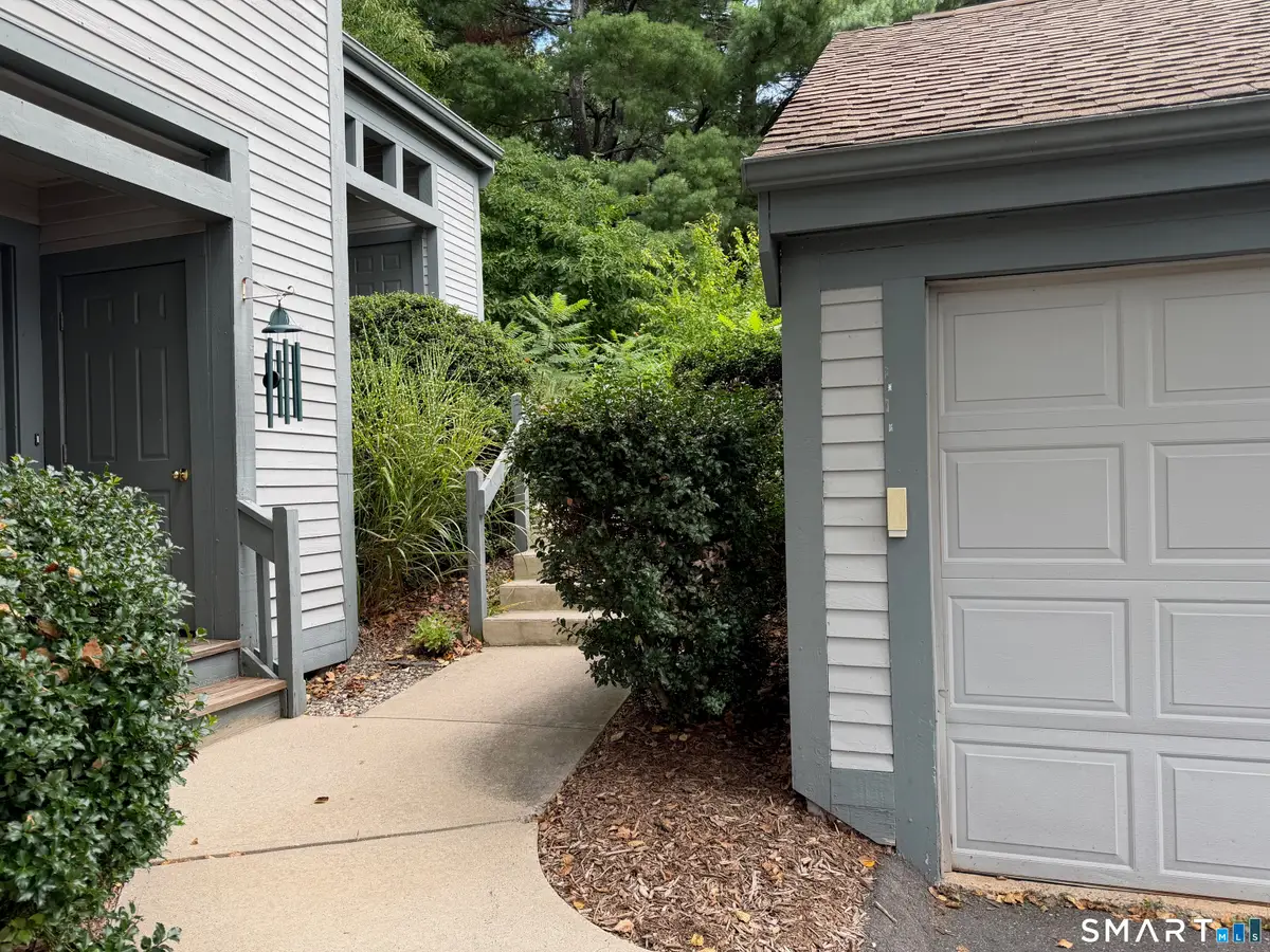 4 Sweetbriar Lane #4, Avon, CT 06001 - #1