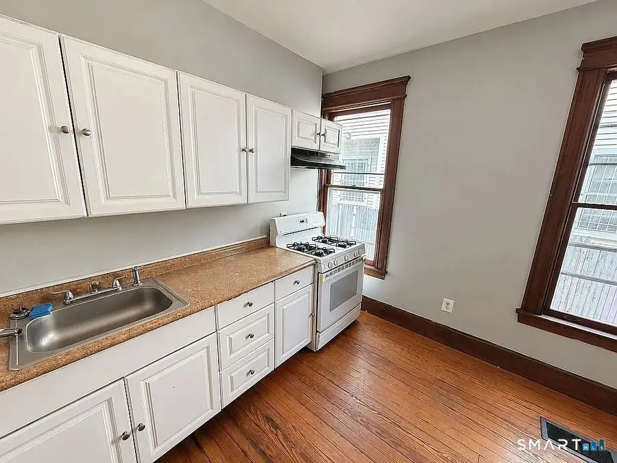810 North Avenue, Bridgeport, CT 06606 - #3