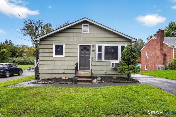 49 Homeside Avenue, West Haven, CT 06516