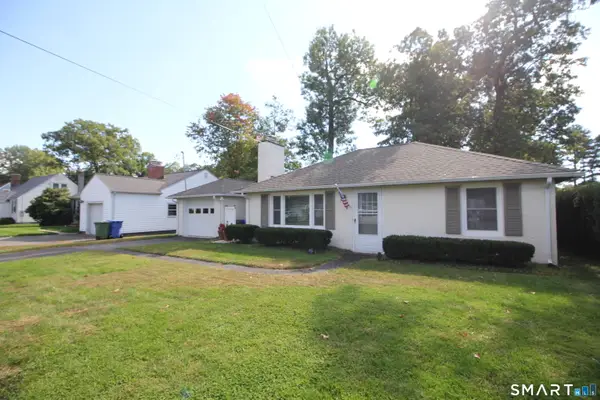 39 Grove Road, Cromwell, CT 06416
