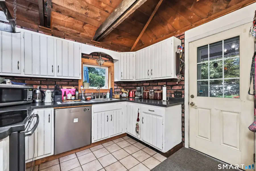 328 East Street, Wolcott, CT 06716 - #3