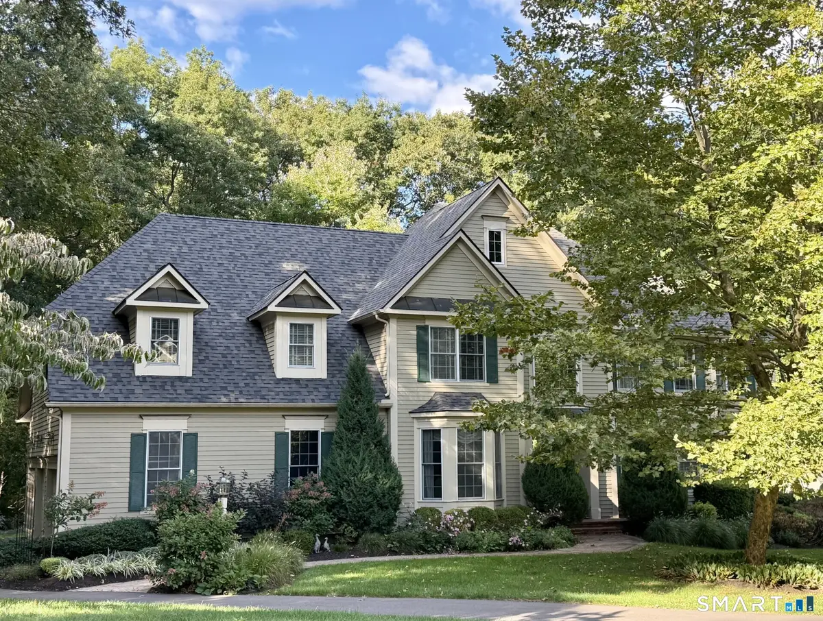 15 Queens Peak, Canton, CT 06019 - #1