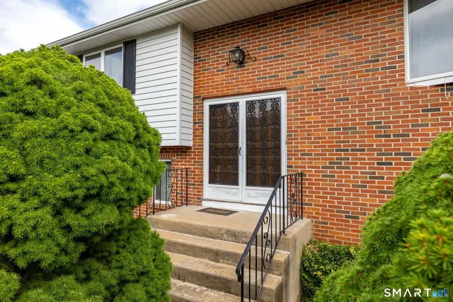 15 Colonial Drive, Wethersfield, CT 06109 - #2