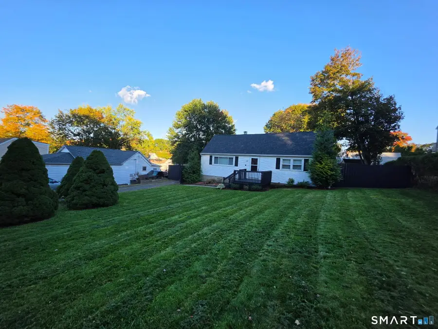 31 Ann Street, East Haven, CT 06512 - #2