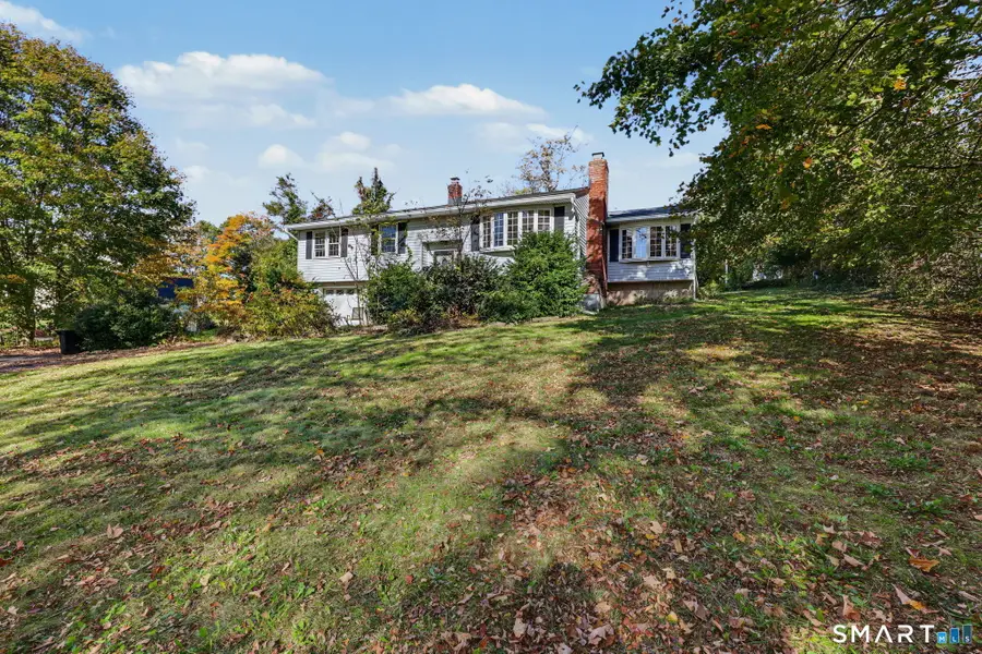 2 Davis Road, North Haven, CT 06473 - #2