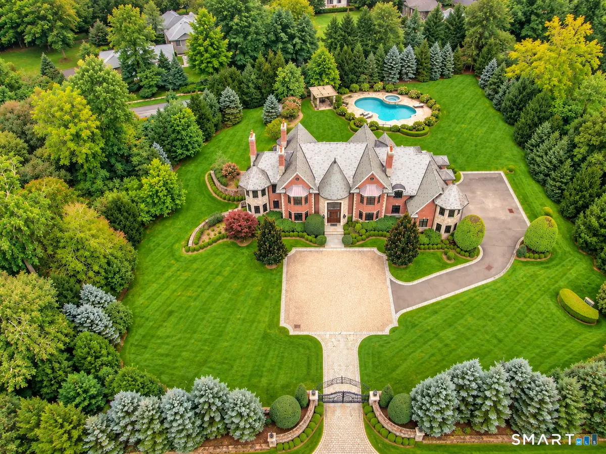 1 Loch Lane, Greenwich, CT 06830 - #1