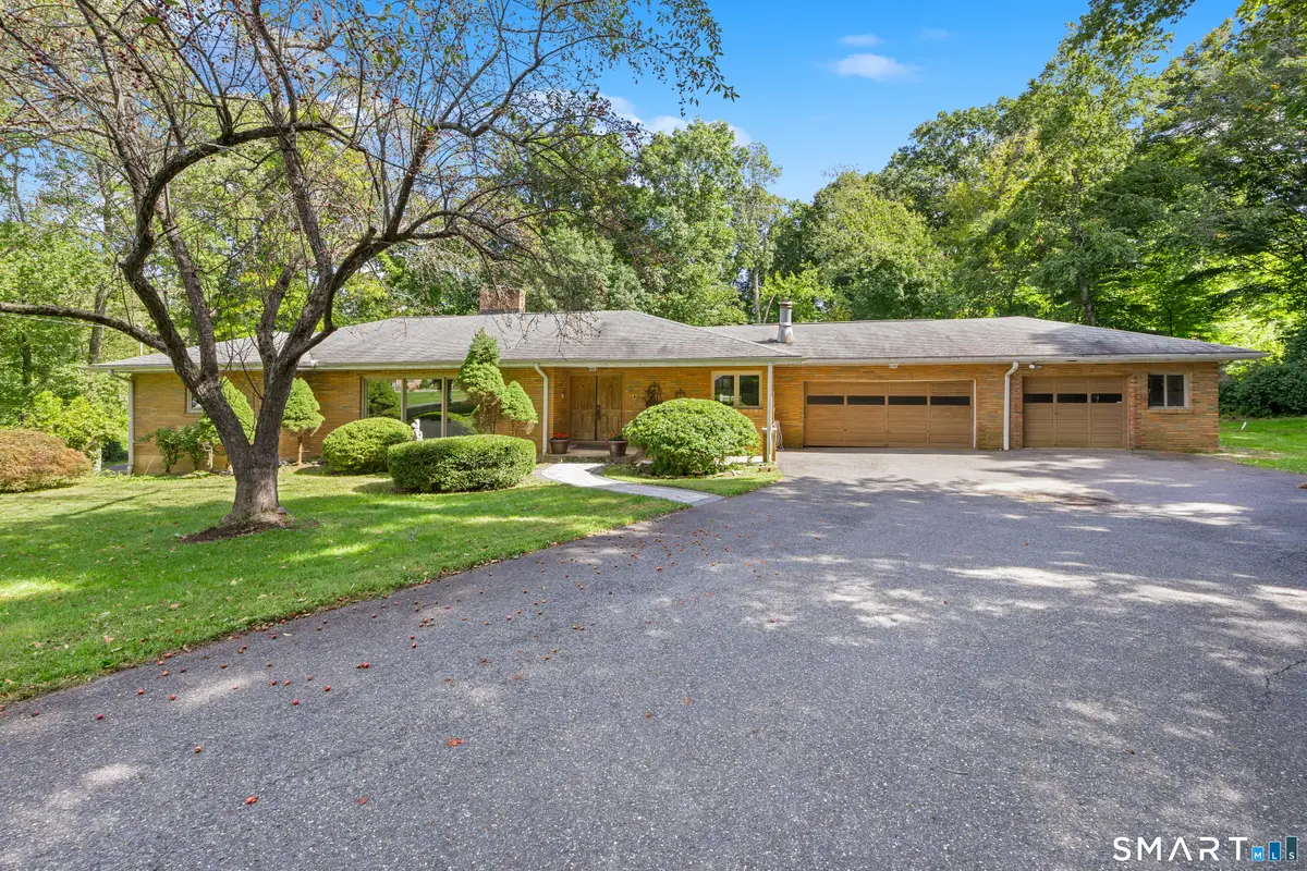 25 Juniper Road, Middlebury, CT 06762 - #1