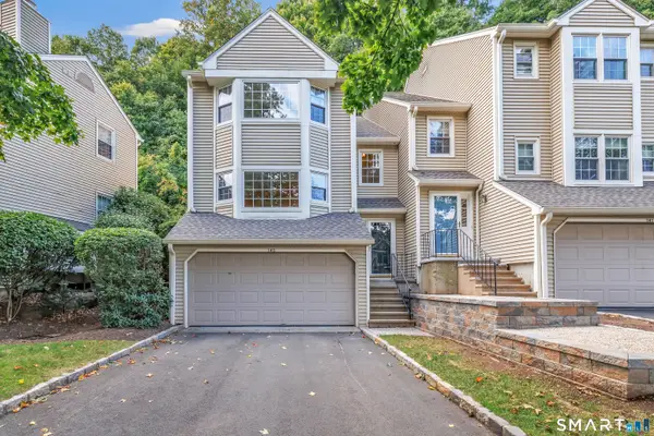 143 Governor Trumbull Way #143, Trumbull, CT 06611